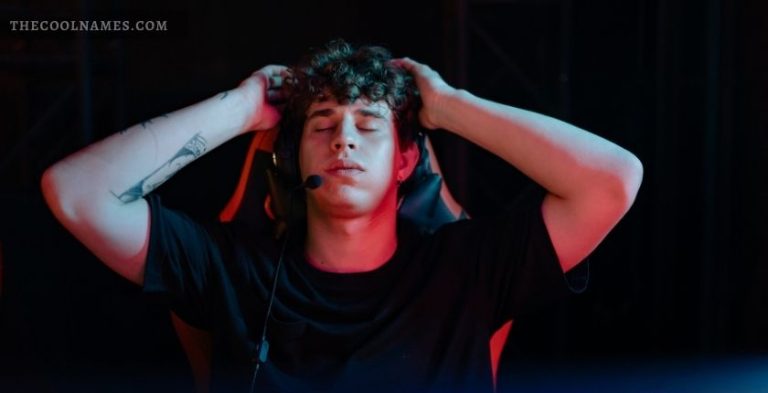 650+ Dark Aesthetic Usernames For Instagram [2025]